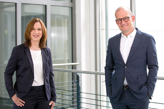Jacqueline Kühne, Vorstand BKK Landesverband Süd und Thomas Schönbucher, Stv. Vorstand BKK Landesverband Süd
